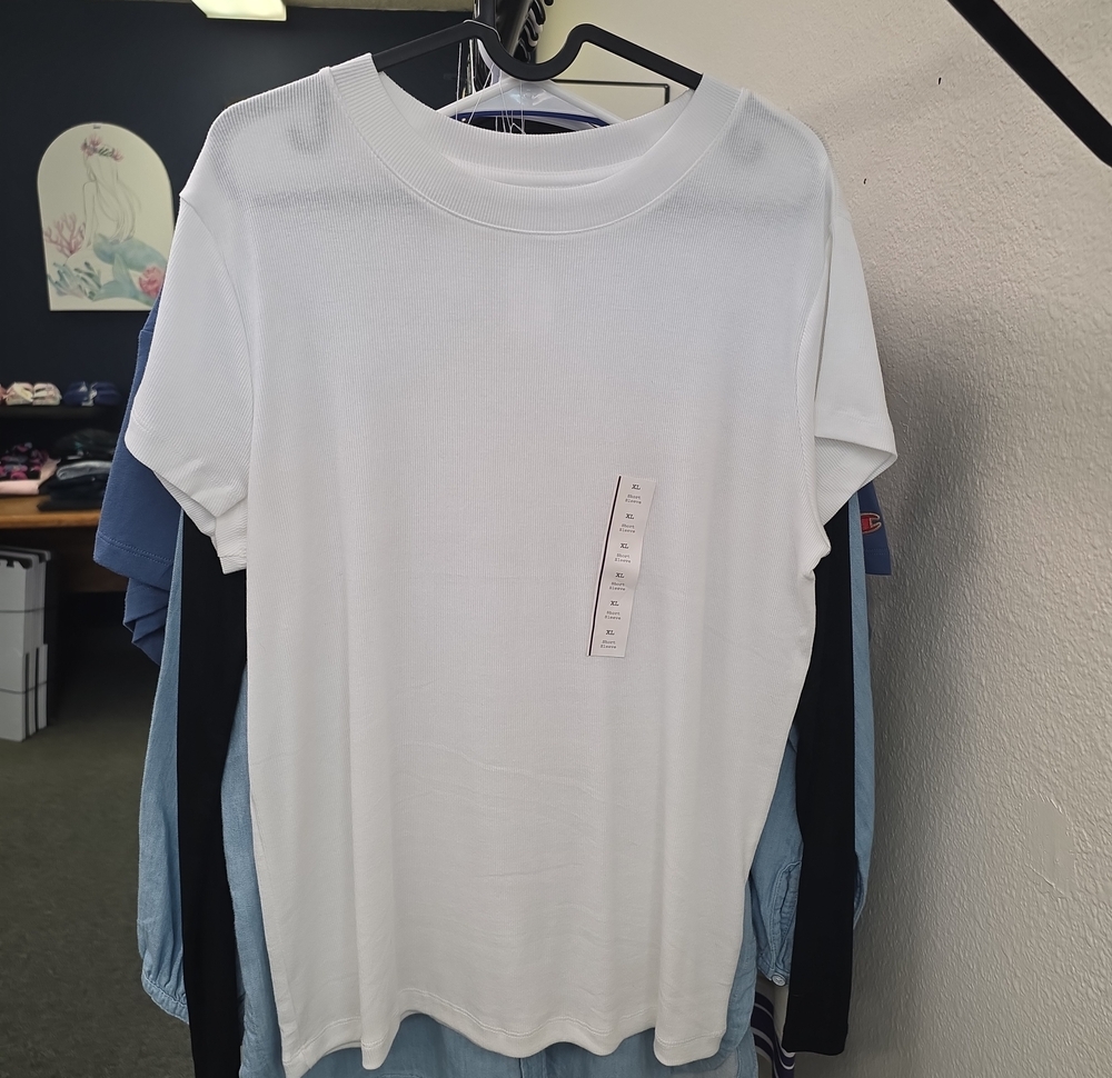 a new day White Short Sleeve Crew Neck Tee